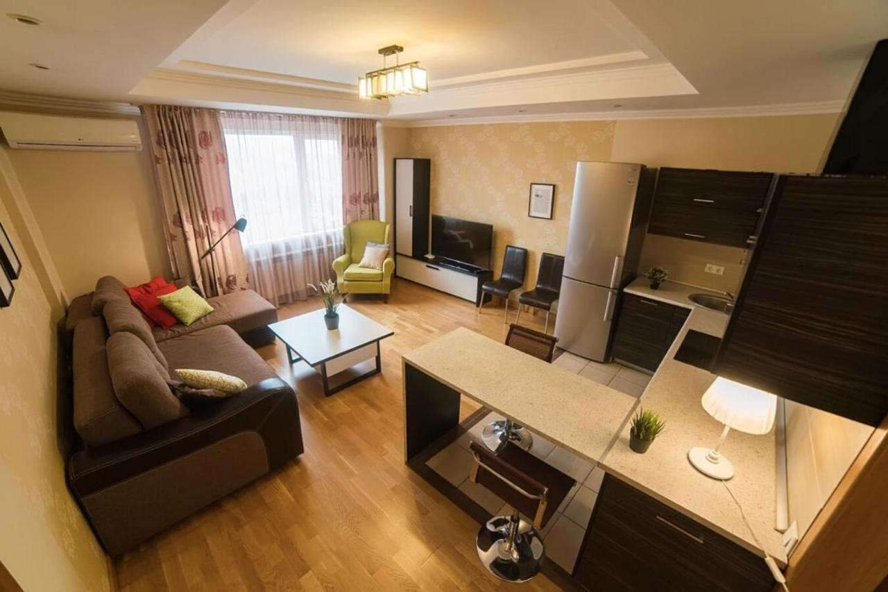 Apartamento Manica Mega Towers Almatý Exterior foto