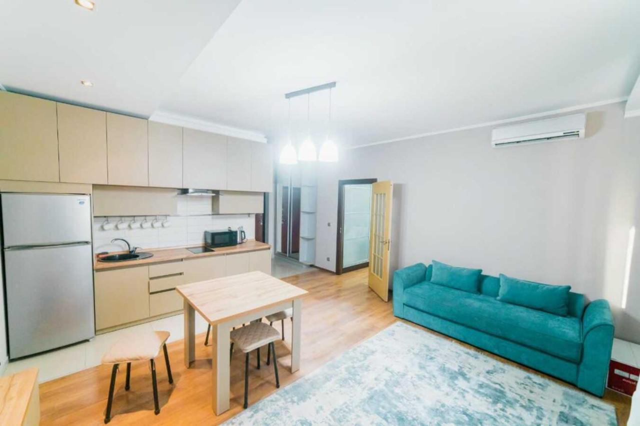 Apartamento Manica Mega Towers Almatý Exterior foto
