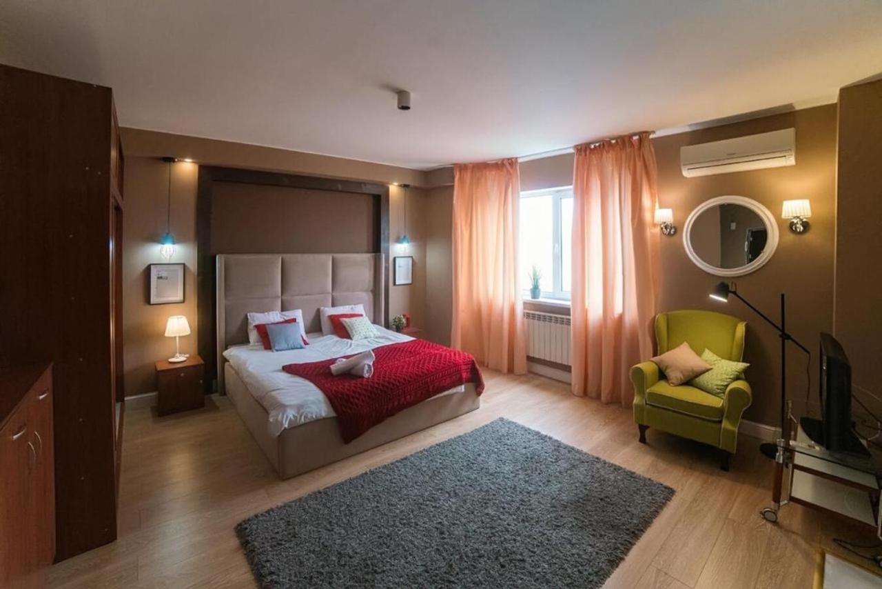 Apartamento Manica Mega Towers Almatý Exterior foto