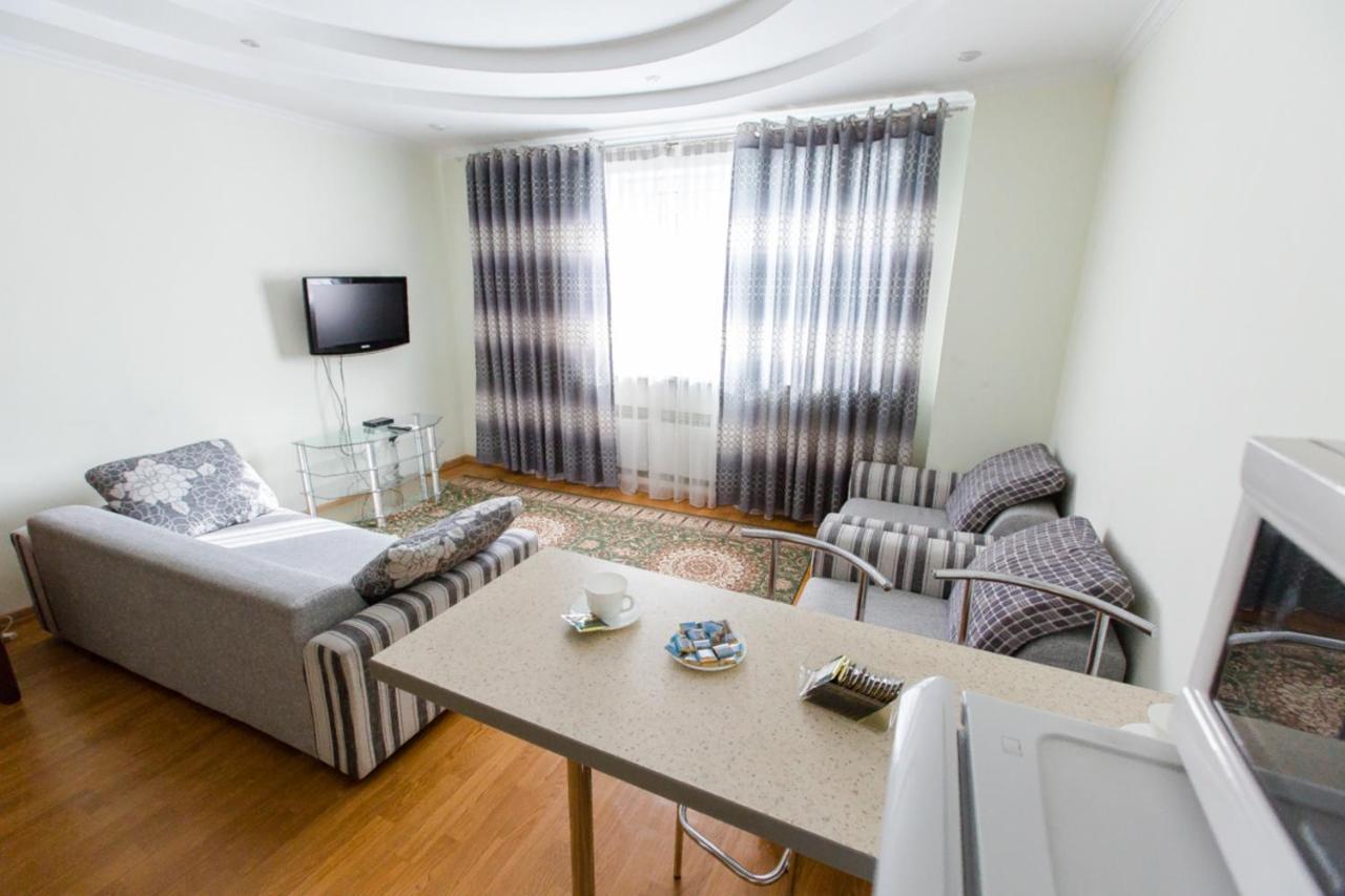 Apartamento Manica Mega Towers Almatý Exterior foto