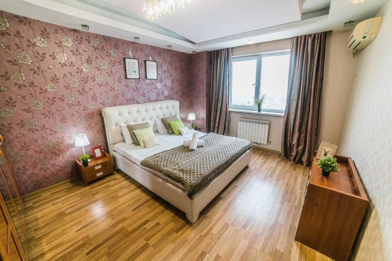 Apartamento Manica Mega Towers Almatý Exterior foto
