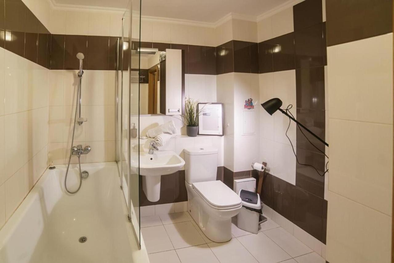 Apartamento Manica Mega Towers Almatý Exterior foto