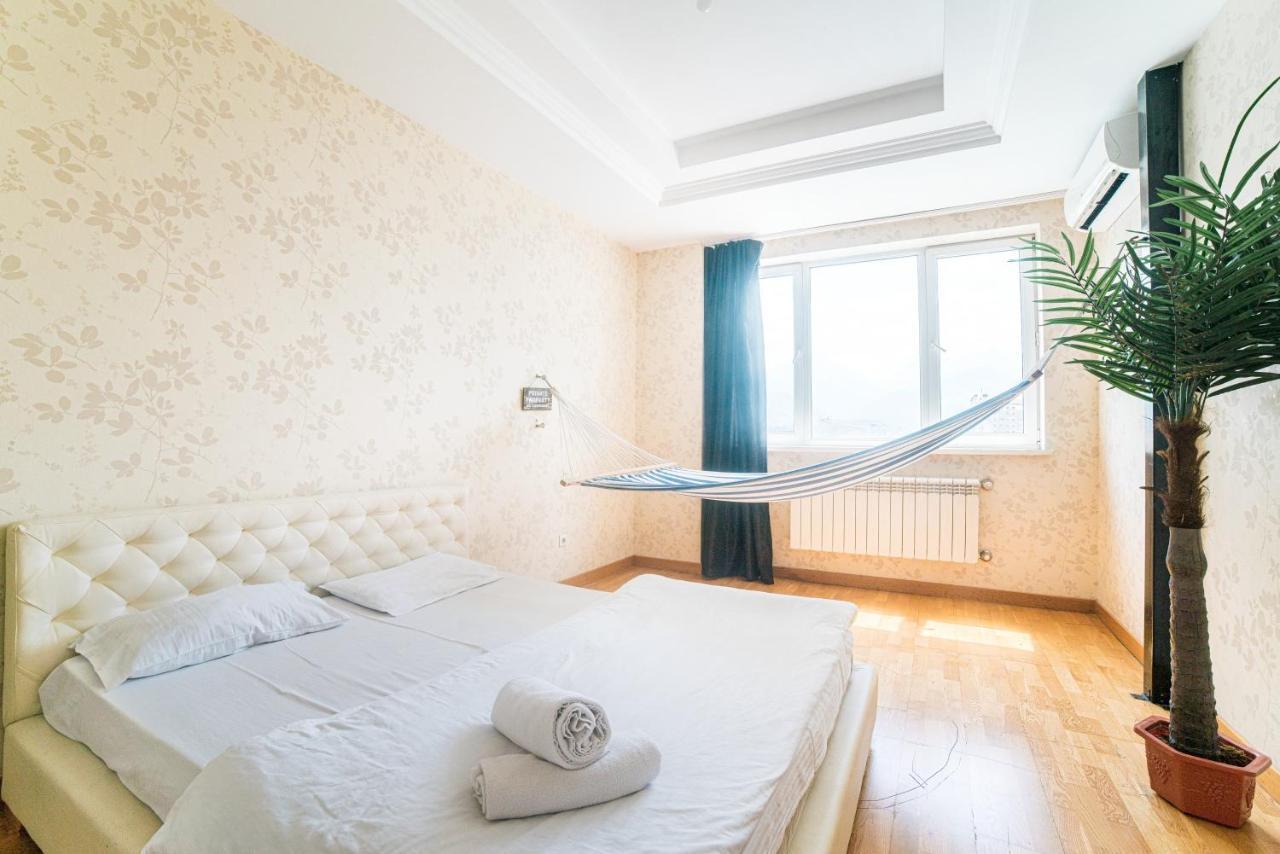 Apartamento Manica Mega Towers Almatý Exterior foto